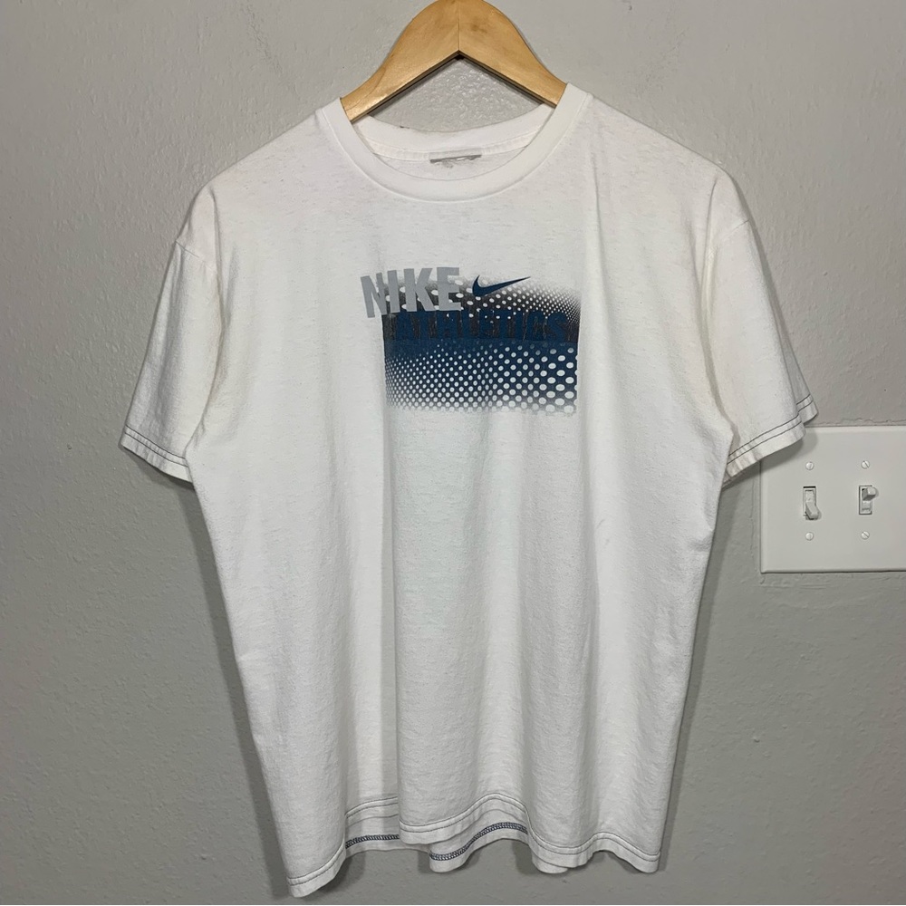 Vintage Y2K Nike Athletics #72 Center Swoosh White‎ Tee Medium